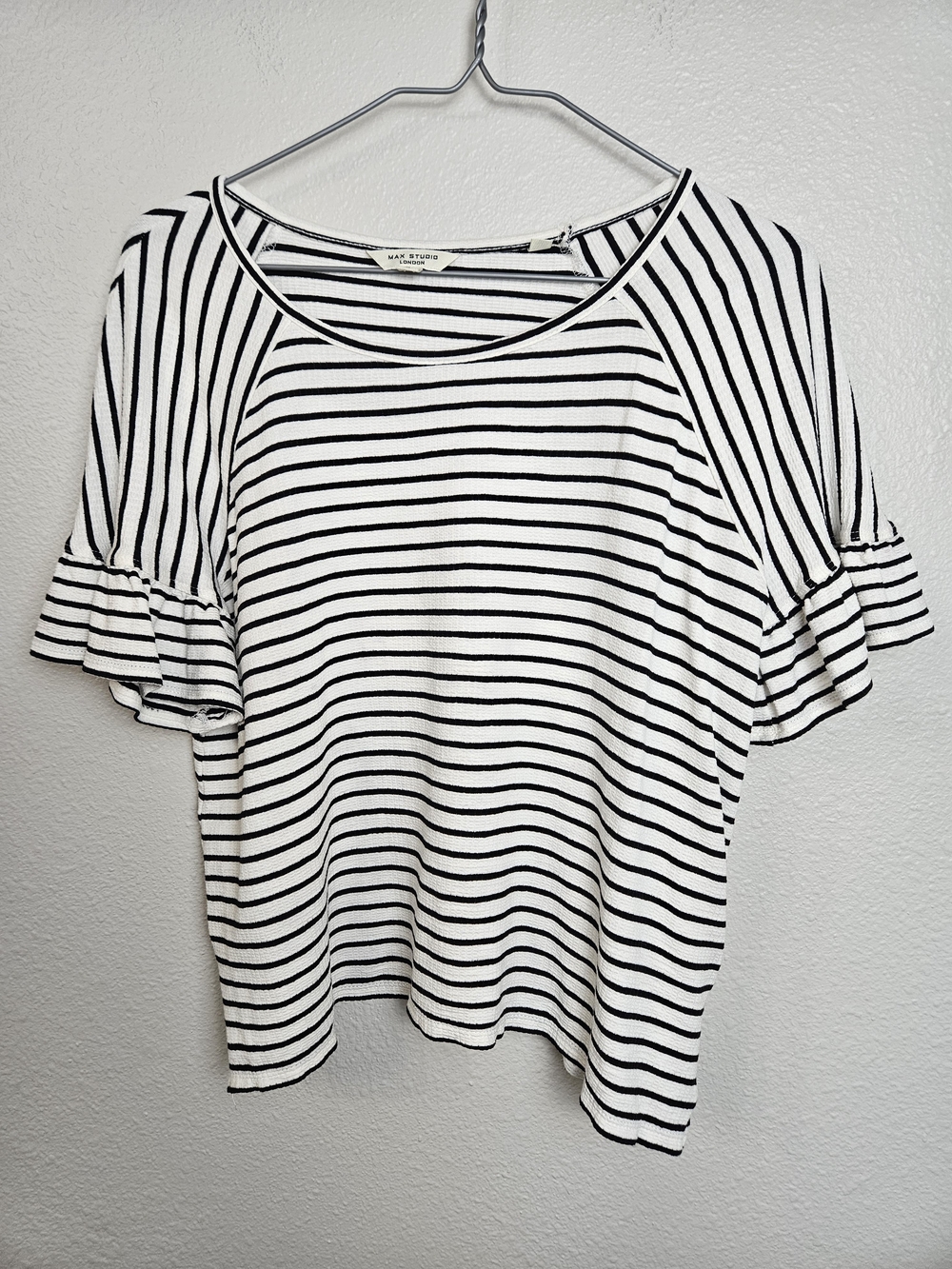 Max Studio Black & White Striped Ruffle Sleeve Tee Medium
